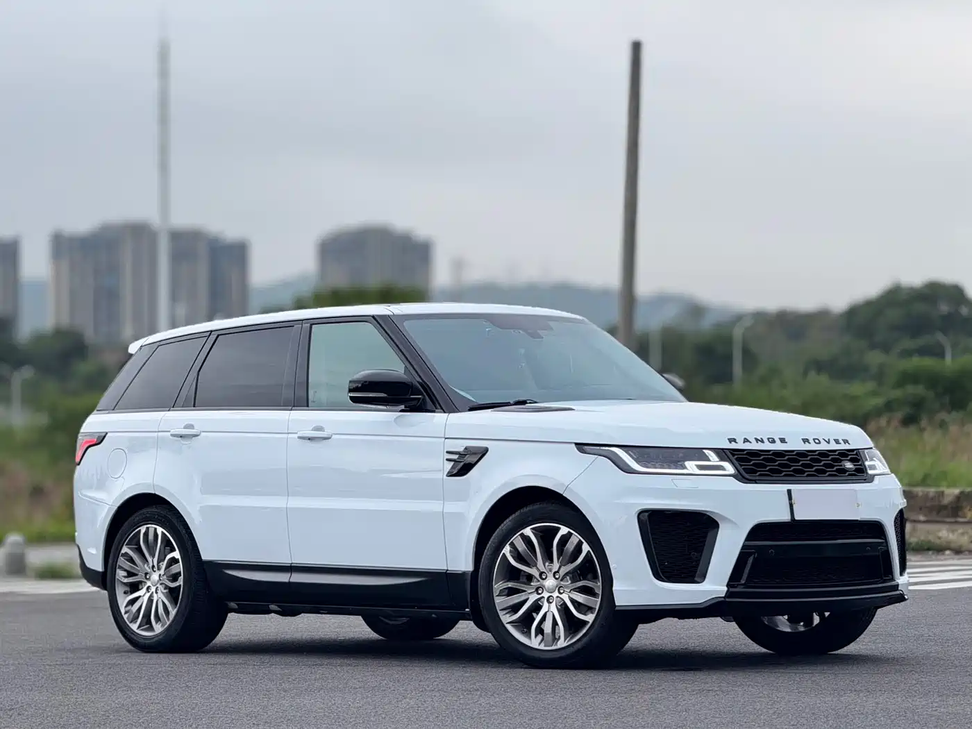 Land Rover Range Rover Sport 2014 3.0 SC V6 HSE DYNAMIC фото 3