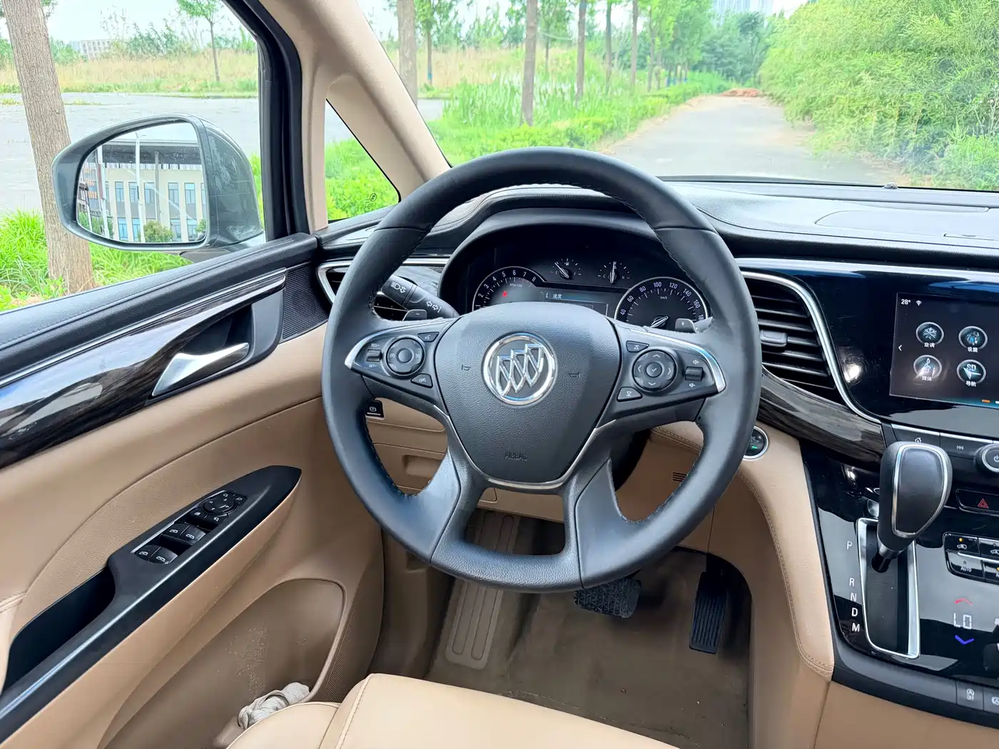 Buick GL8 2017 ES 28T Luxury China V фото 12