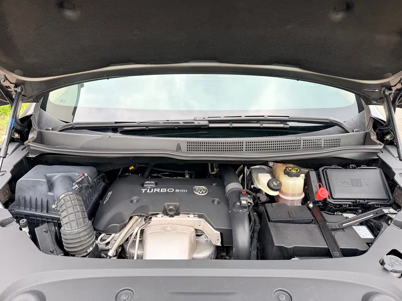 Buick GL8 2017 ES 28T Luxury China V фото 17