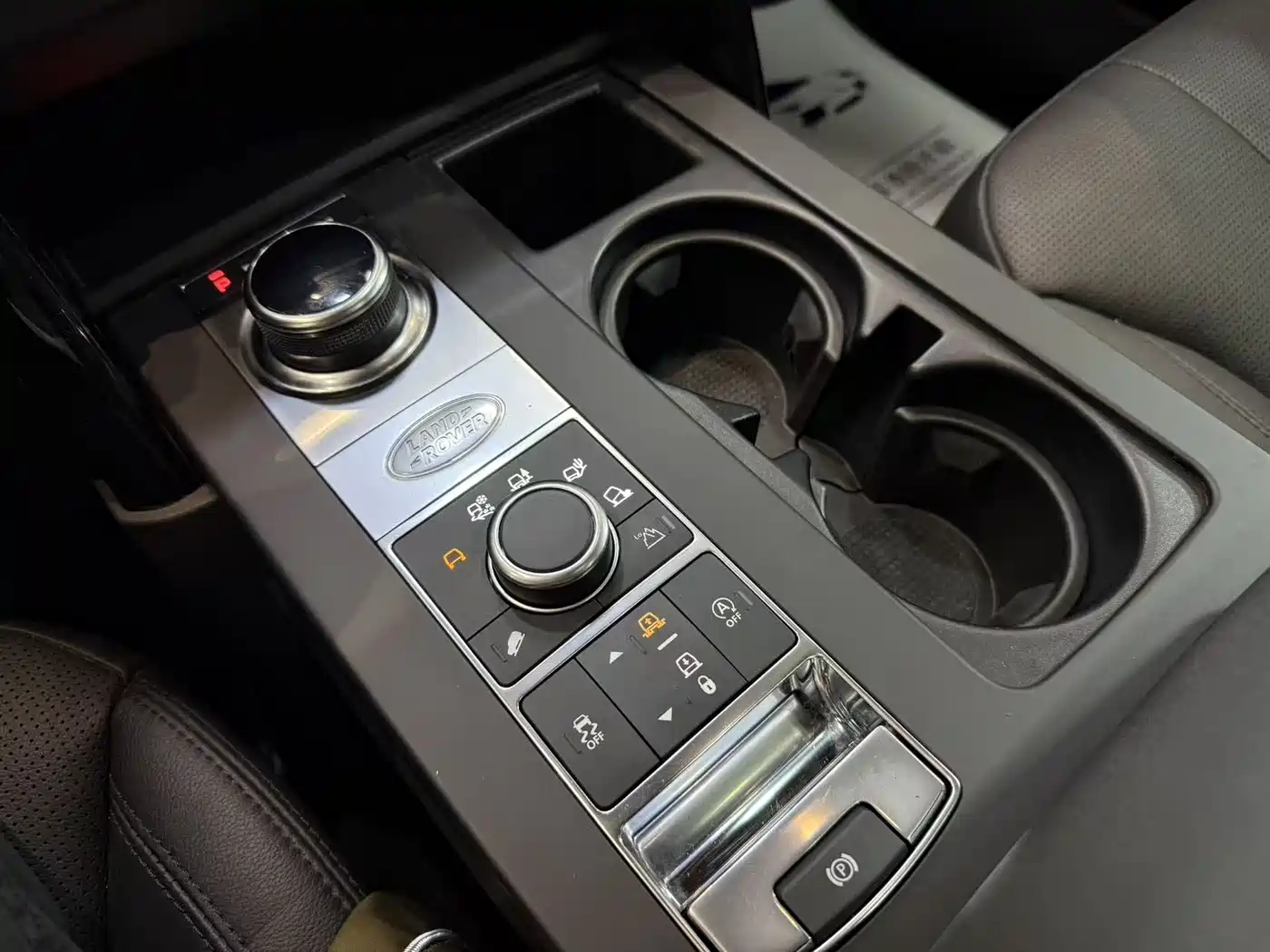 Land Rover Discovery 2019 3.0 SC V6 SE фото 41