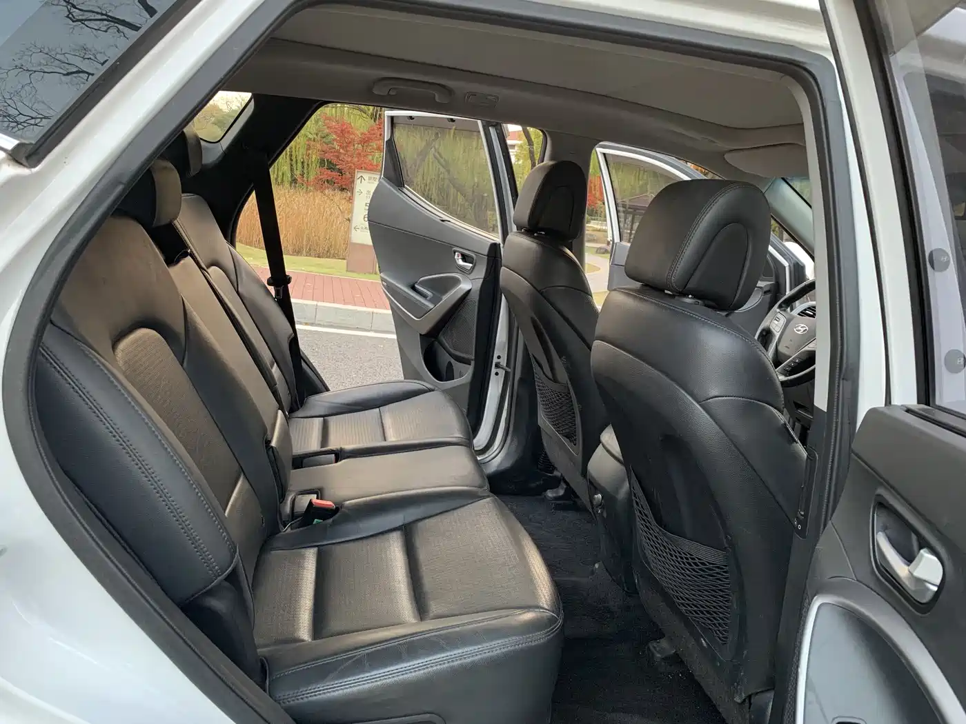 Hyundai Santa Fe 2015 2.4L Automatic 4WD Smart 5-seater фото 16