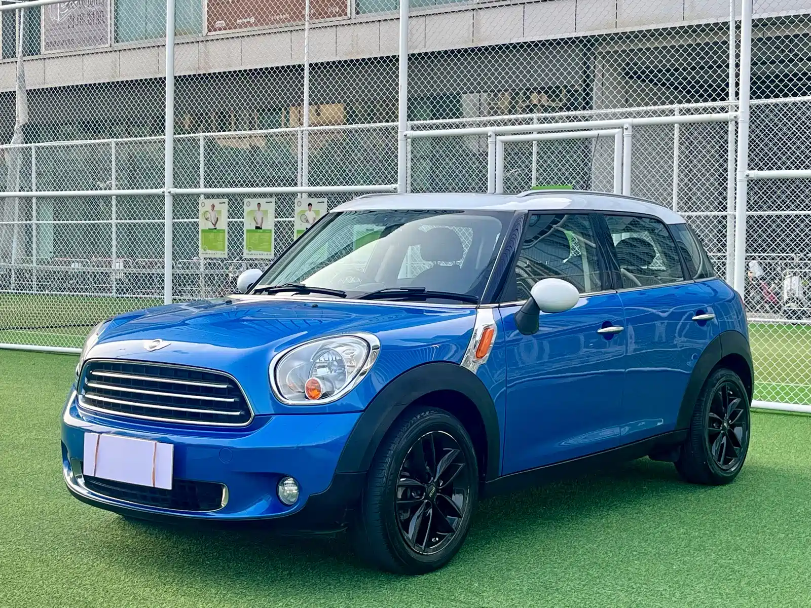 صورة 1 - MINI COUNTRYMAN
