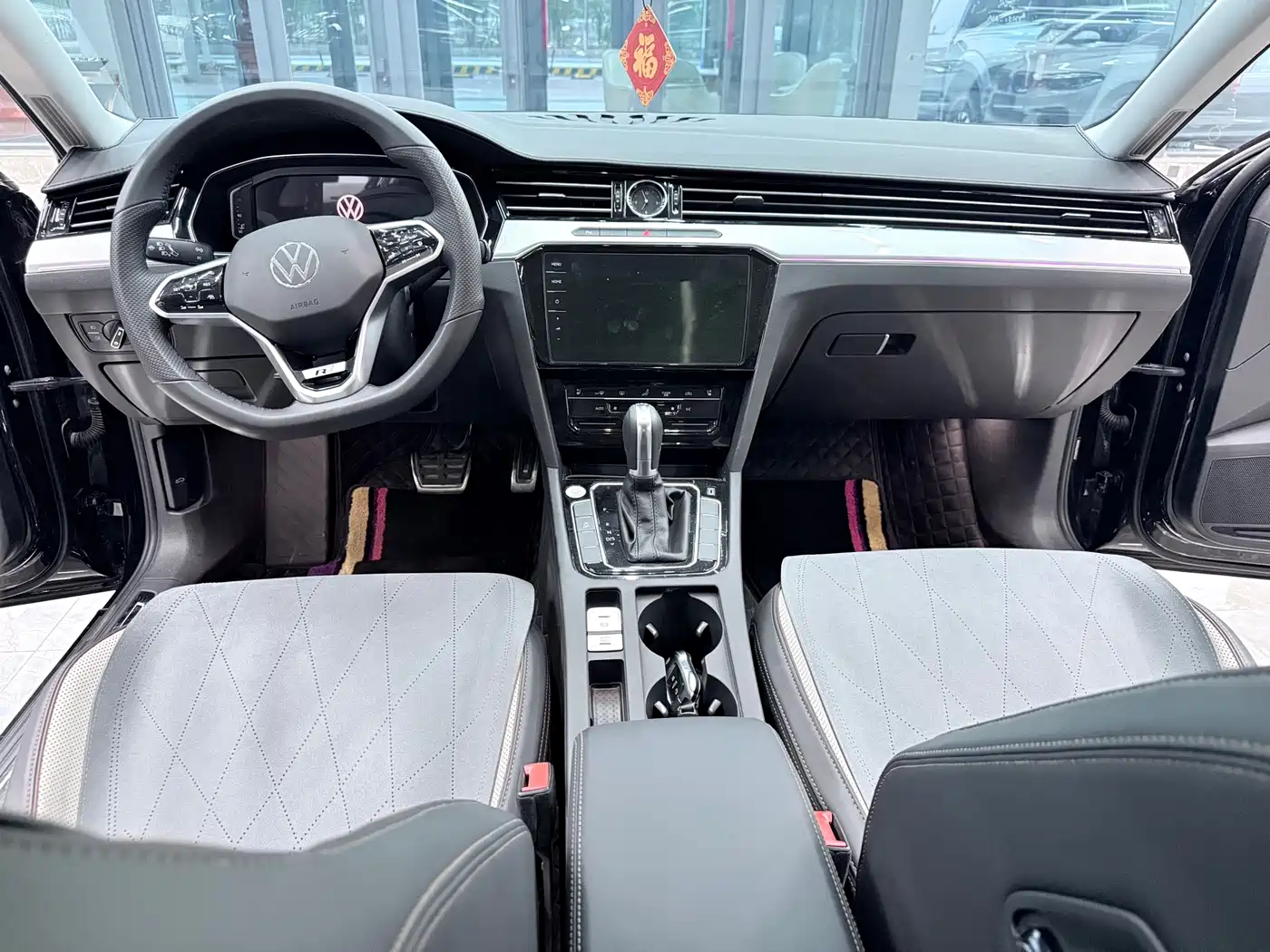 Volkswagen Magotan 2024 2 Million Units Public Sharing Edition 330TSI DSG Luxury фото 8