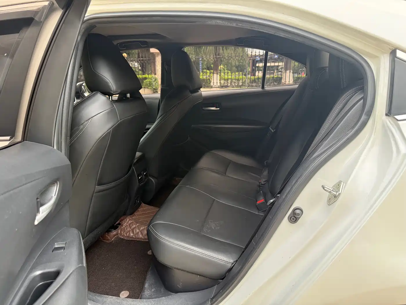 Toyota Levin 2019 Dual Engine 1.8H E-CVT Luxury Edition China V фото 5