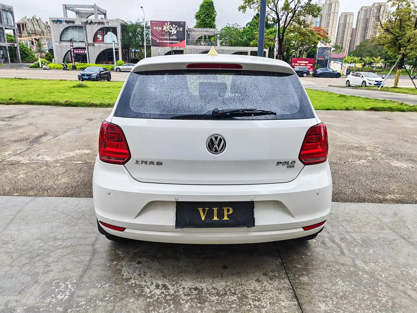 Volkswagen Polo 2018 1.5L Auto Safe Drive фото 12