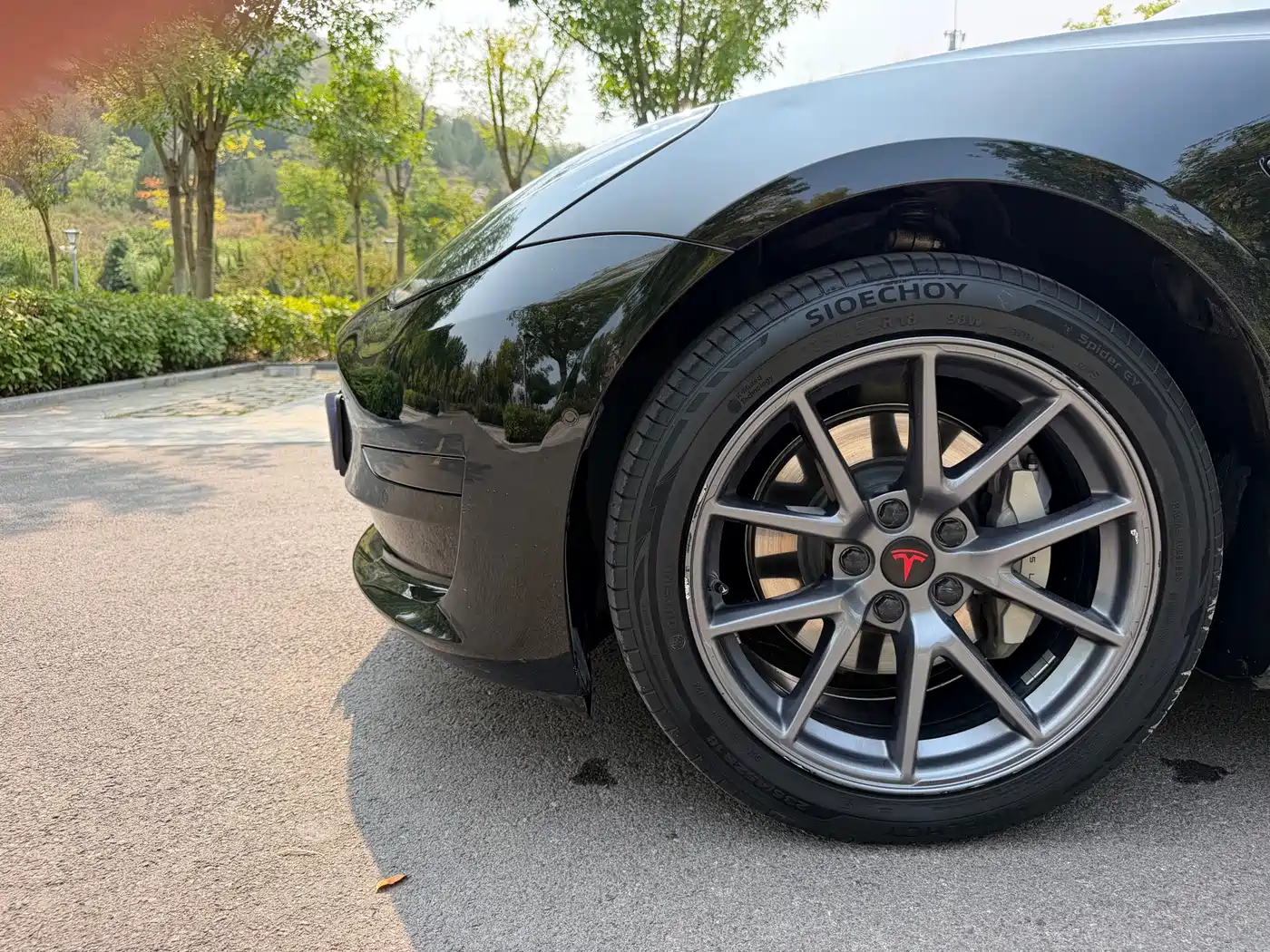 Фото 21 - Tesla Model 3