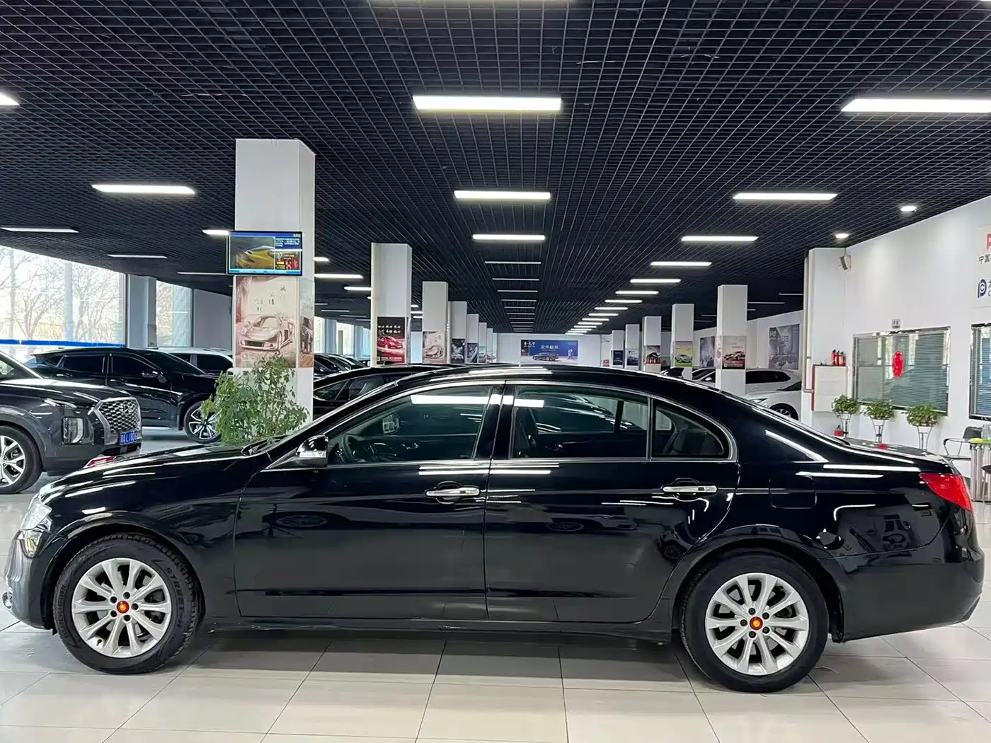 Hongqi H7 2015 2.0T Luxury фото 3