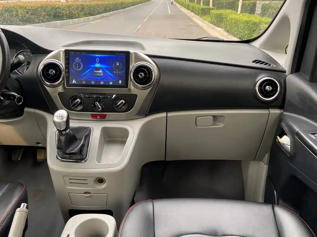 JAC Refine M3 2016 2016 IKEA Edition 1.6L Luxury Smart