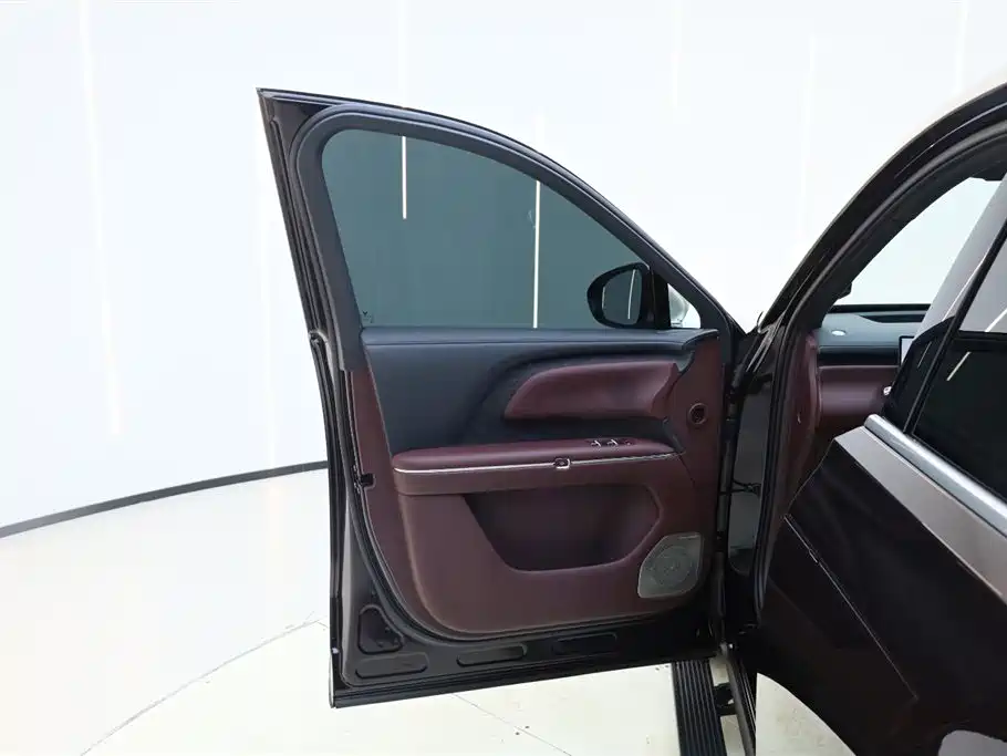 Voyah Auto VOYAH Taisan 2026 Model Base фото 11