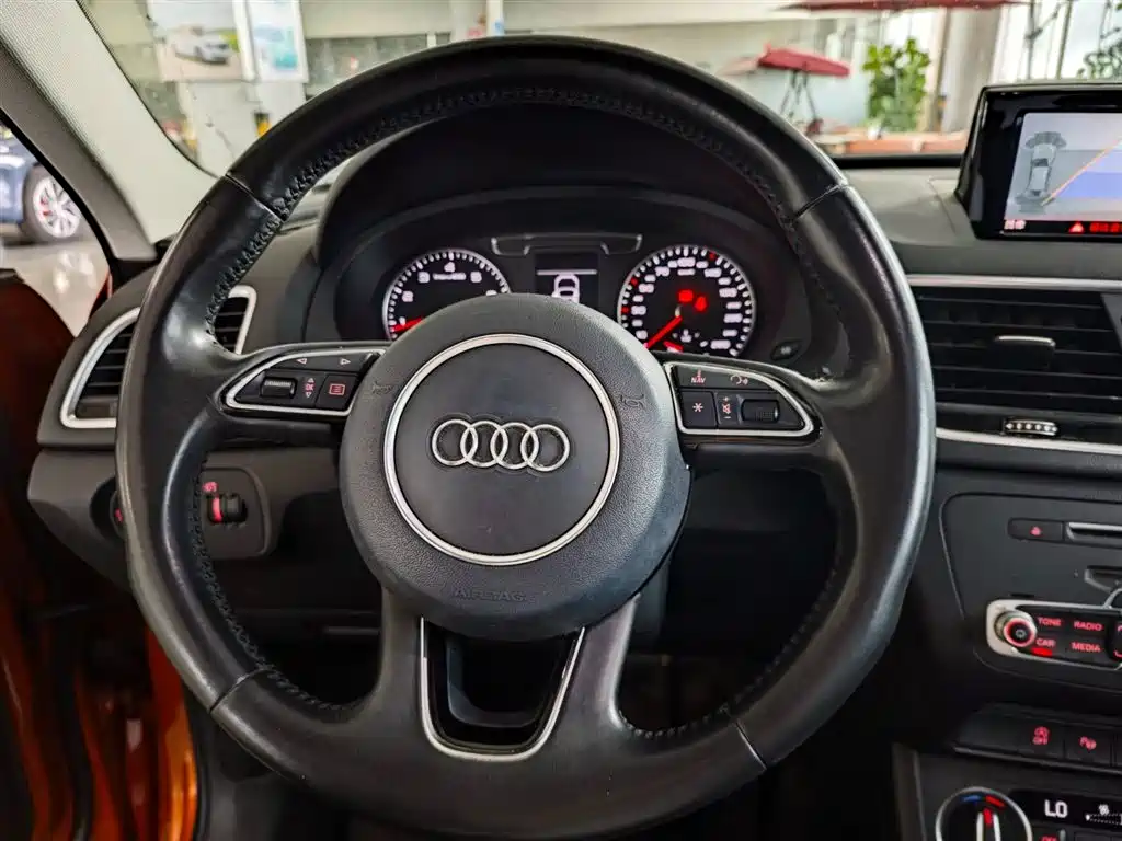 Audi Q3 2017 30 TFSI Style фото 13