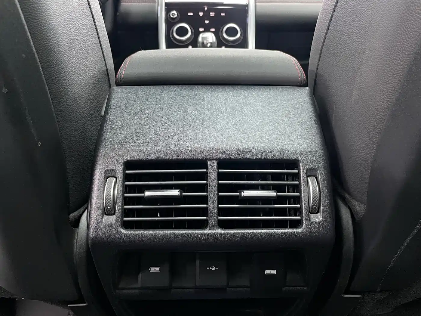 Land Rover Discovery Sport 2020 249PS R-Dynamic Performance Tech 7-seater фото 8