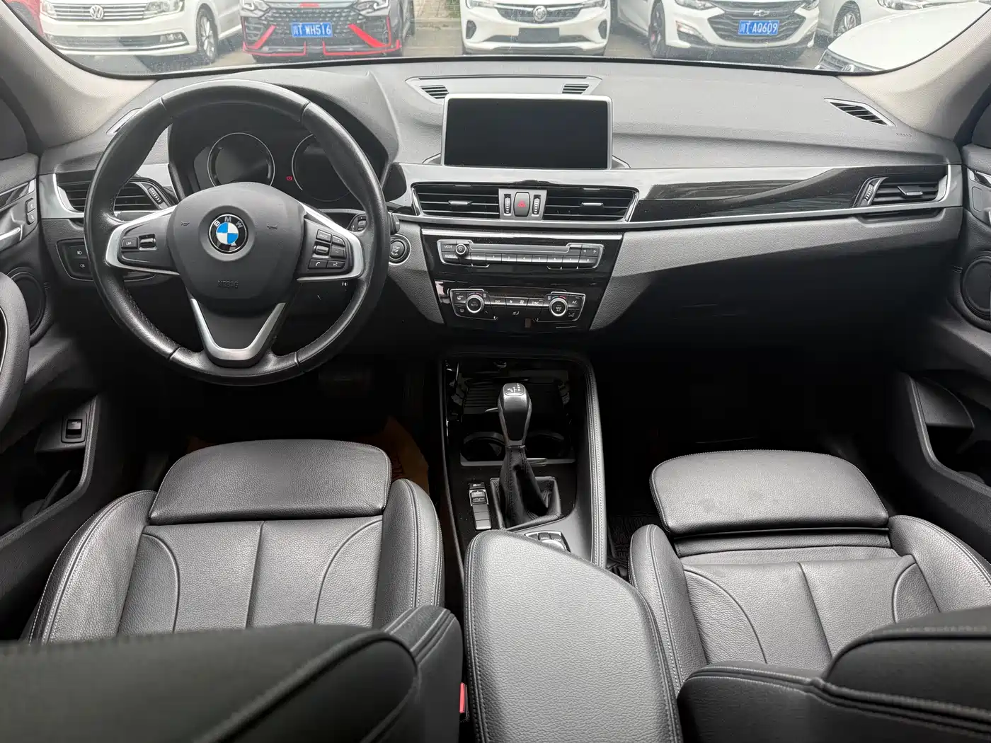 BMW X1 2019 sDrive18Li Premium Model фото 5