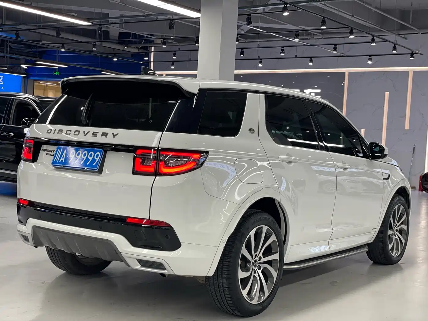 Land Rover Discovery Sport 2020 249PS R-Dynamic Performance Tech 7-seater фото 12