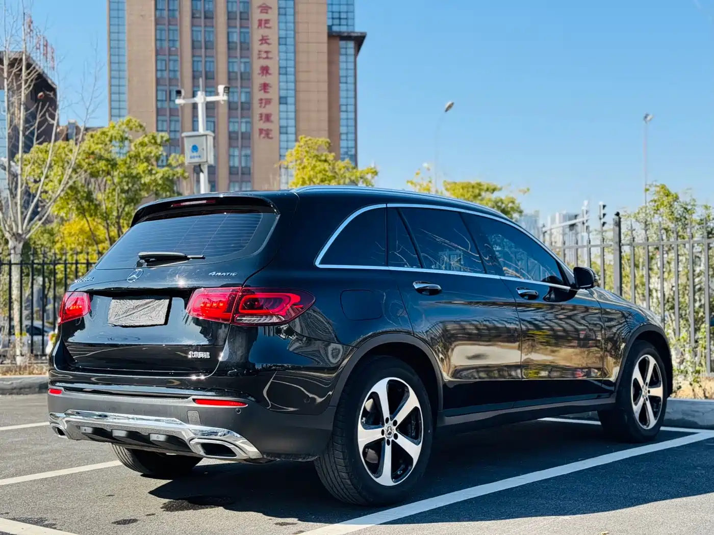Mercedes-Benz GLC 2022 Model GLC 260 L 4MATIC Luxury Edition фото 7