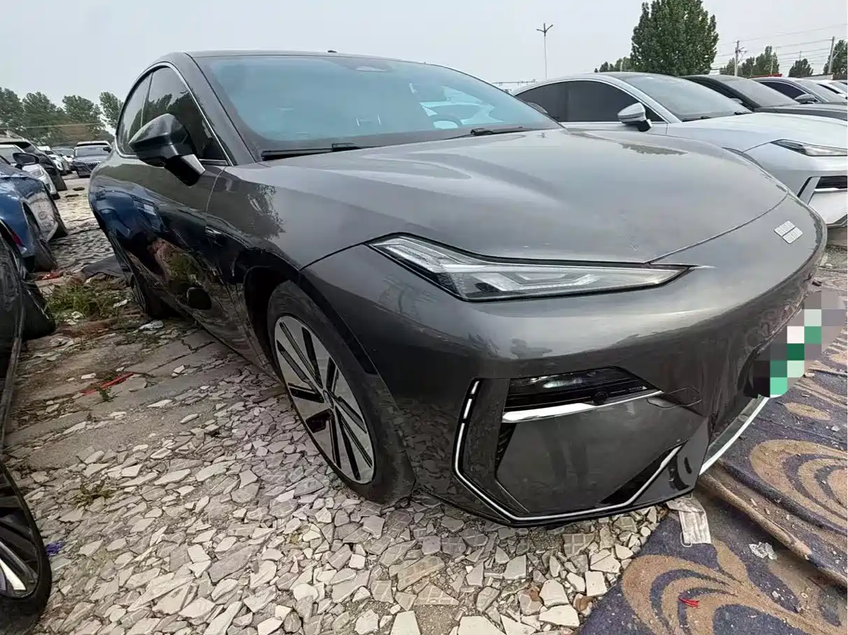 GEELY GALAXY GALAXY E8