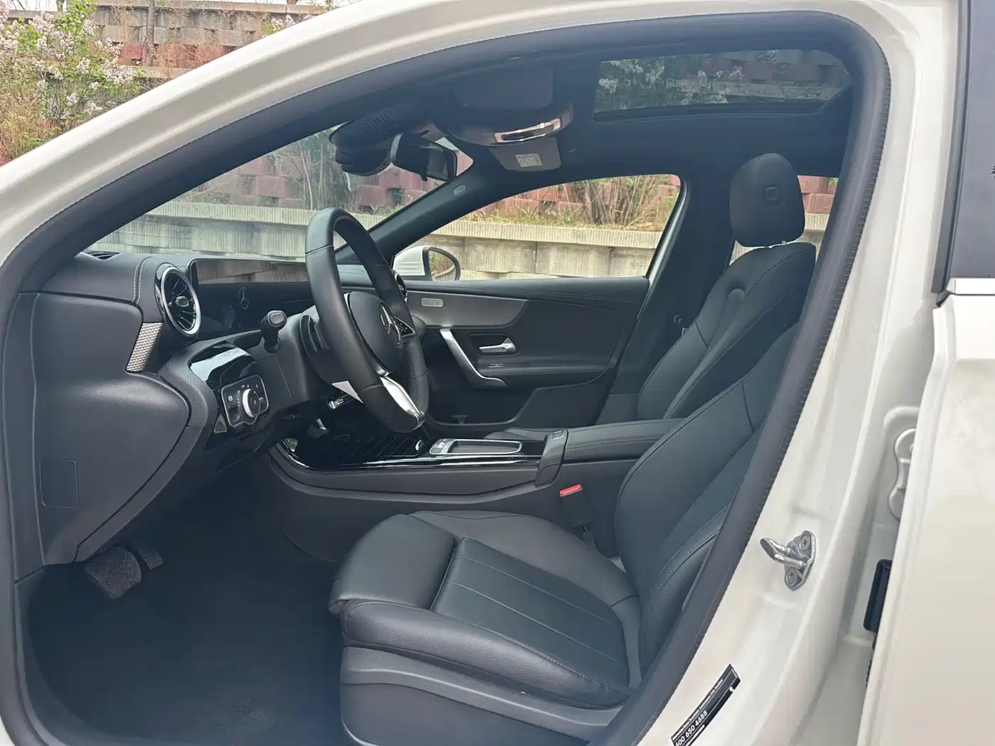 Mercedes-Benz A-Class 2023 A 180 L фото 4