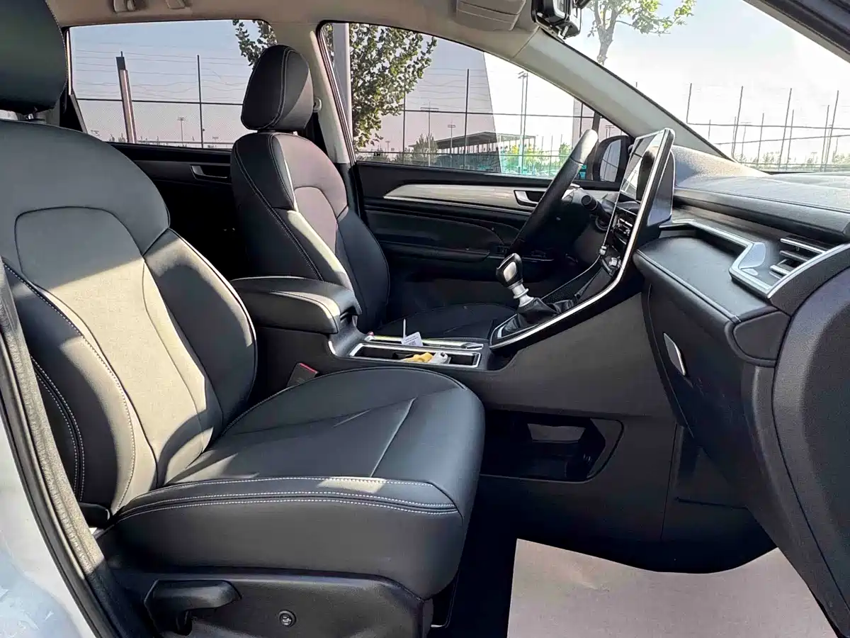 Haval M6 2021 PLUS 1.5T Manual Elite Smart Connect фото 8