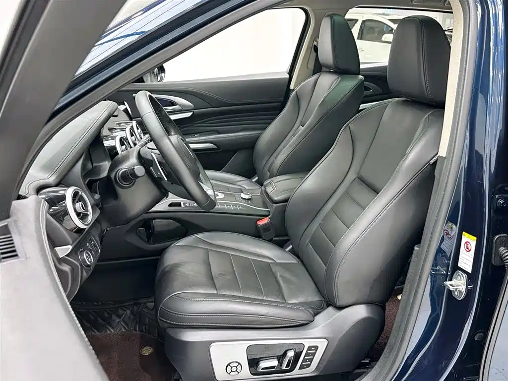 WEI PAI WEI BRAND VV7