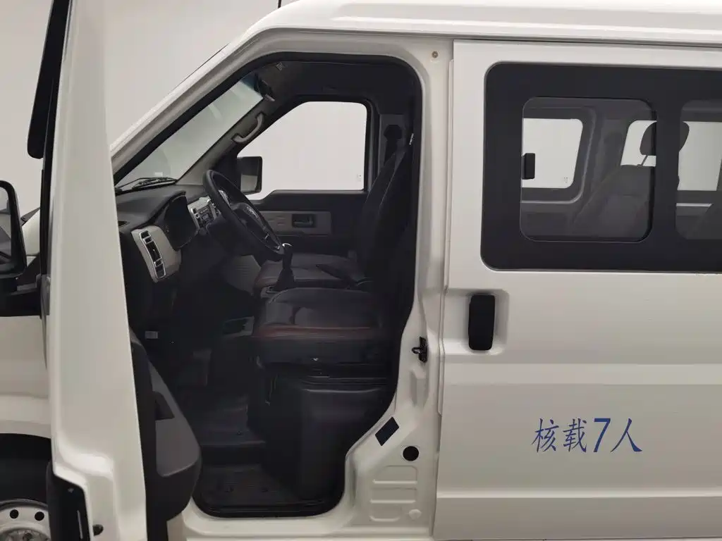 Photo 10 - Dongfeng Xiaokang C36