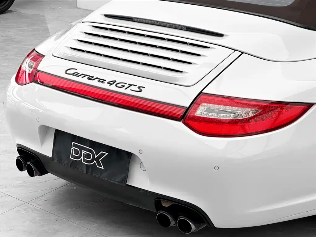 Porsche 911 2011 Carrera 4 GTS 3.8L Convertible фото 6