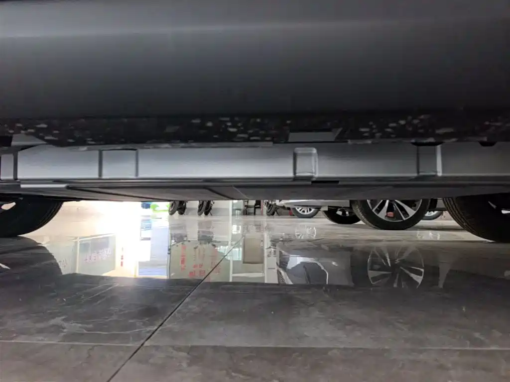 BYD Qin PLUS 2026 DM-i Smart Edition 128KM Progressive фото 22
