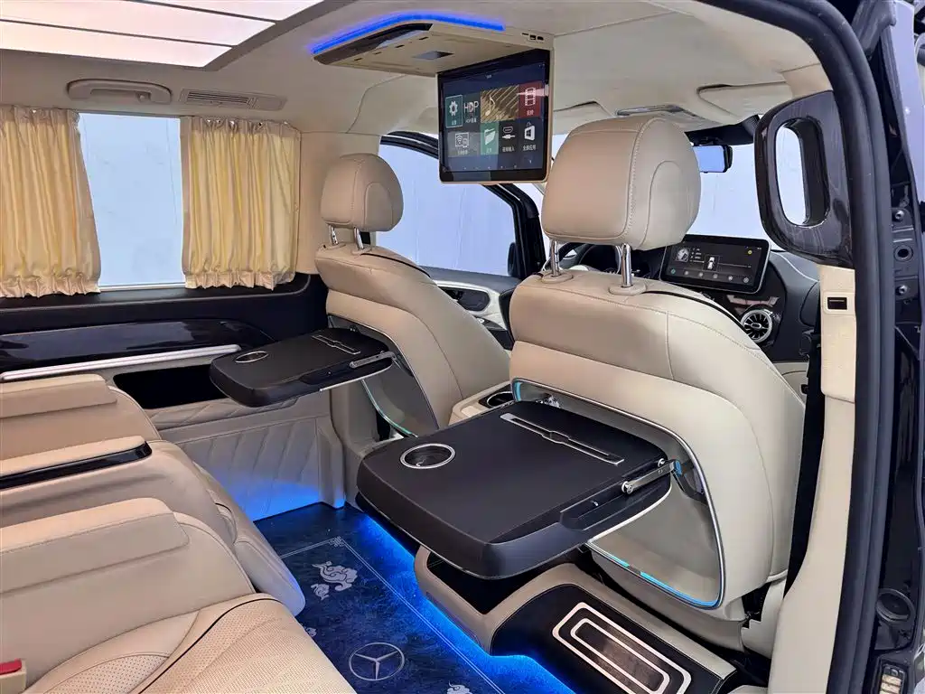 Mercedes-Benz Vito 2021 2.0T Elite 7-Seater фото 11