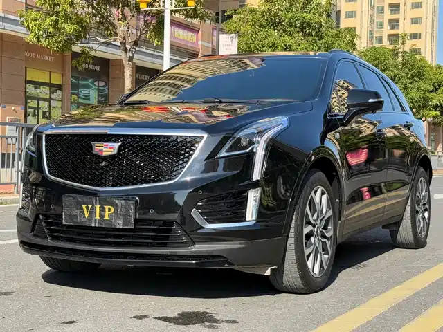 CADILLAC XT5