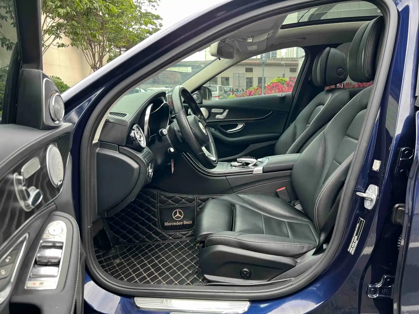 Mercedes-Benz C-Class 2017 Facelift C 200 L Sport Edition фото 13