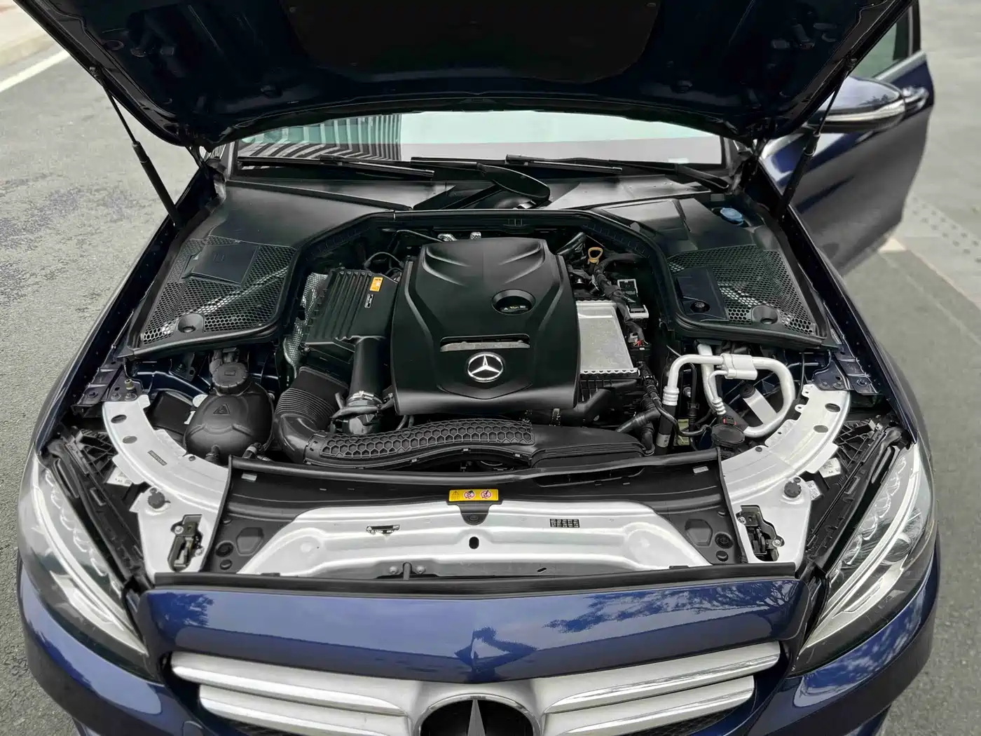 Mercedes-Benz C-Class 2017 Facelift C 200 L Sport Edition фото 32