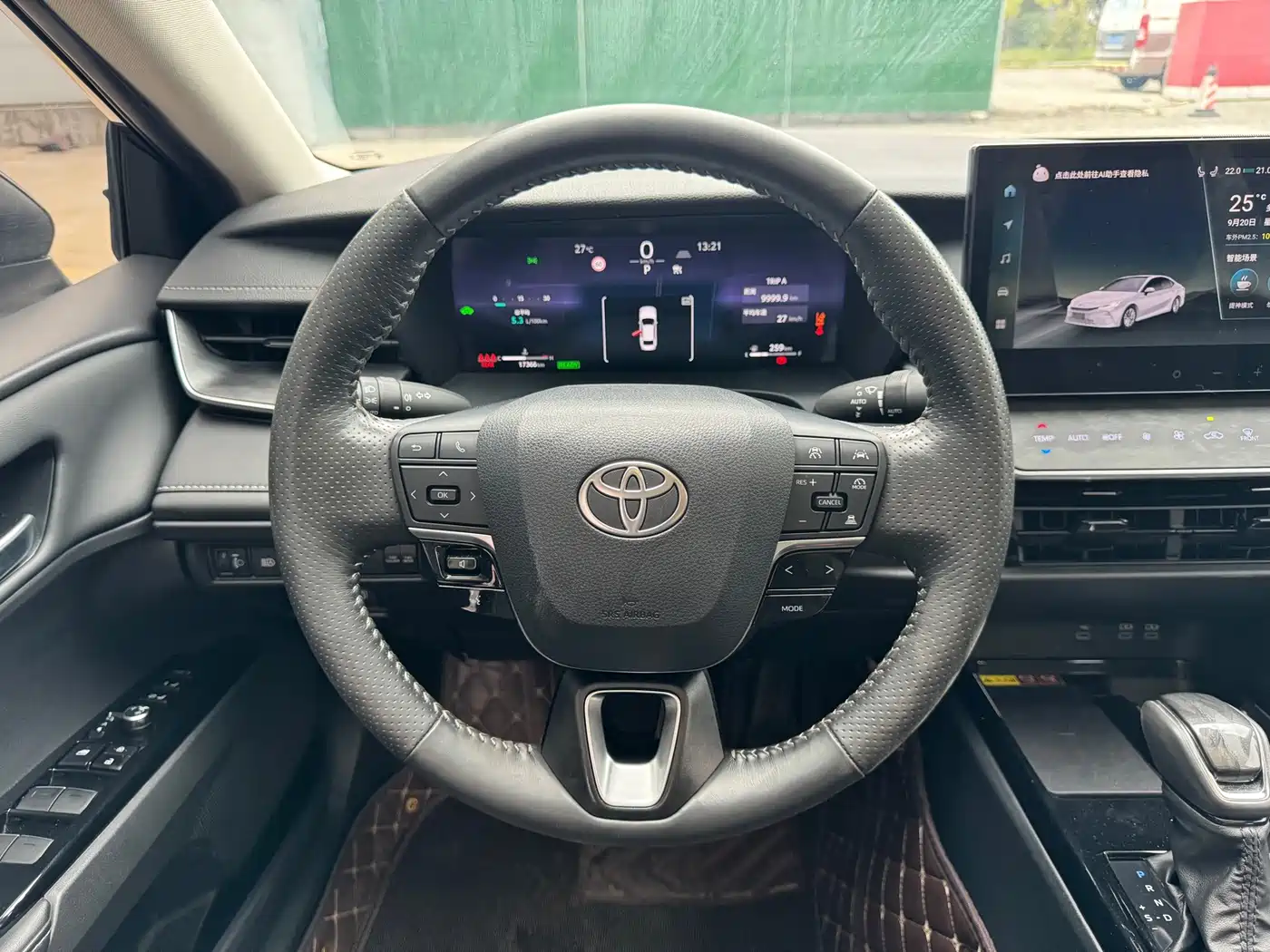 Photo 5 - Toyota Camry