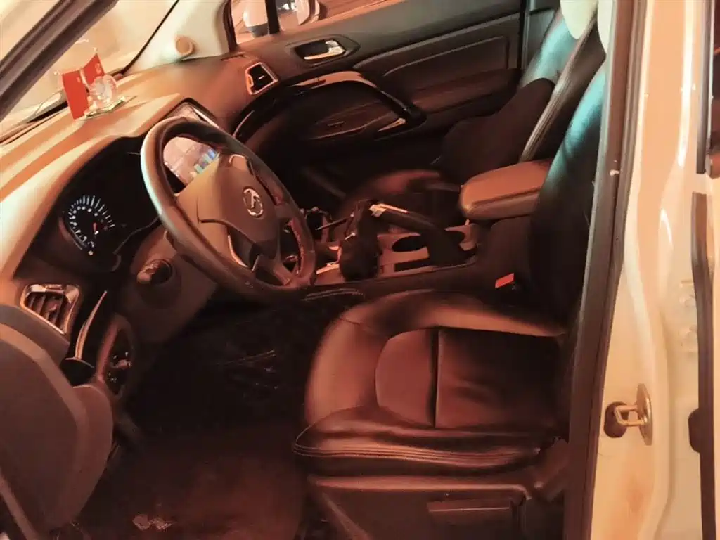 GAC Trumpchi Trumpchi GS4 2017 200T G-DCT 2WD Comfort фото 15