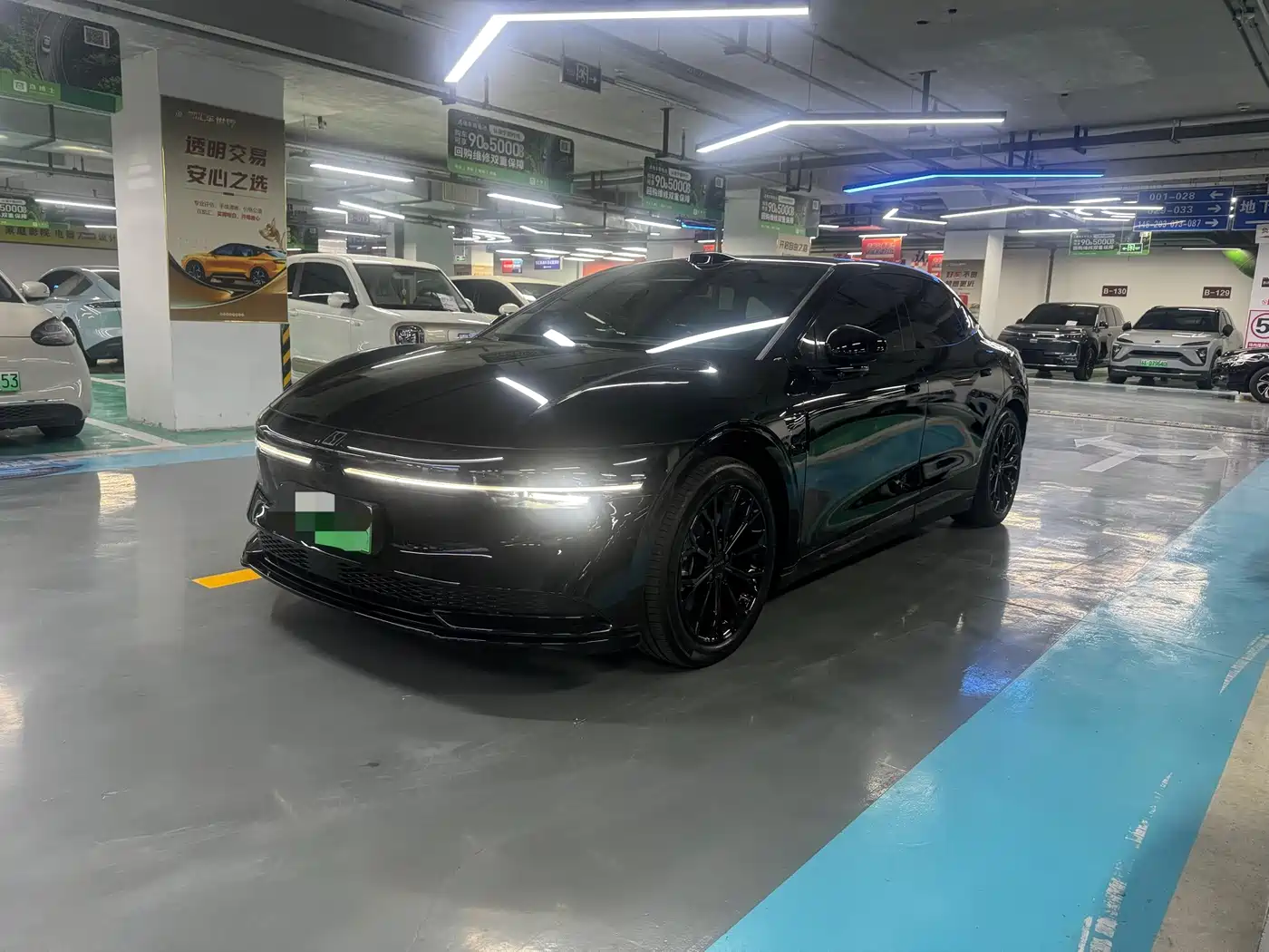 2025 ZEEKR 007