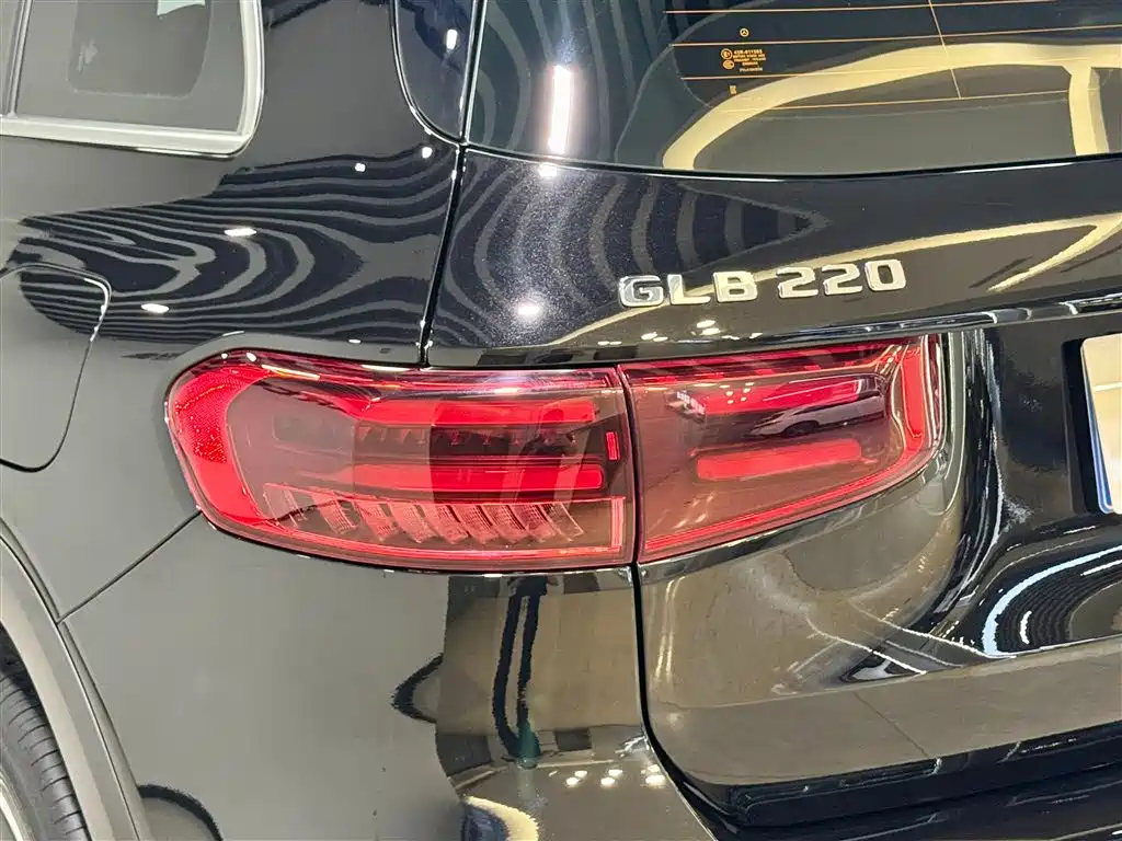 Mercedes-Benz GLB 2024 Facelift GLB 220 Style фото 9