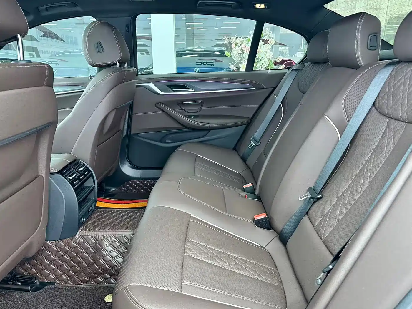 BMW 5 Series 2023 530Li Leading M Sport Package фото 7