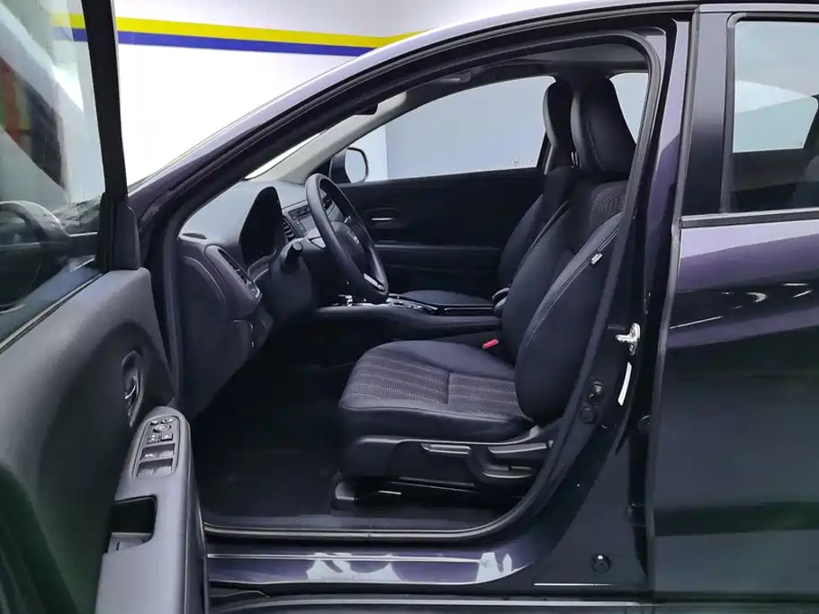 Photo 9 - Honda Vezel