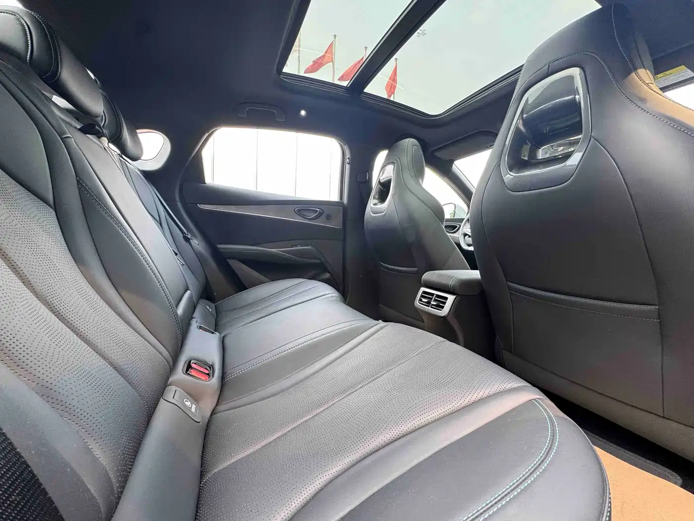 BYD Seal 06 New Energy 2025 DM-i Smart Drive Edition 120KM Luxury фото 7