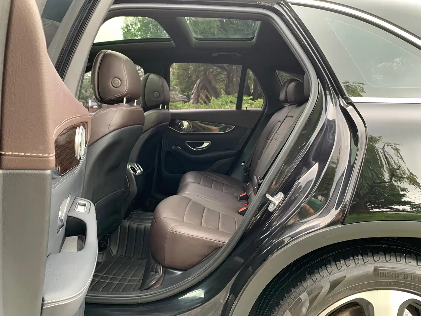 Mercedes-Benz GLC 2018 GLC 260 4MATIC Luxury фото 5