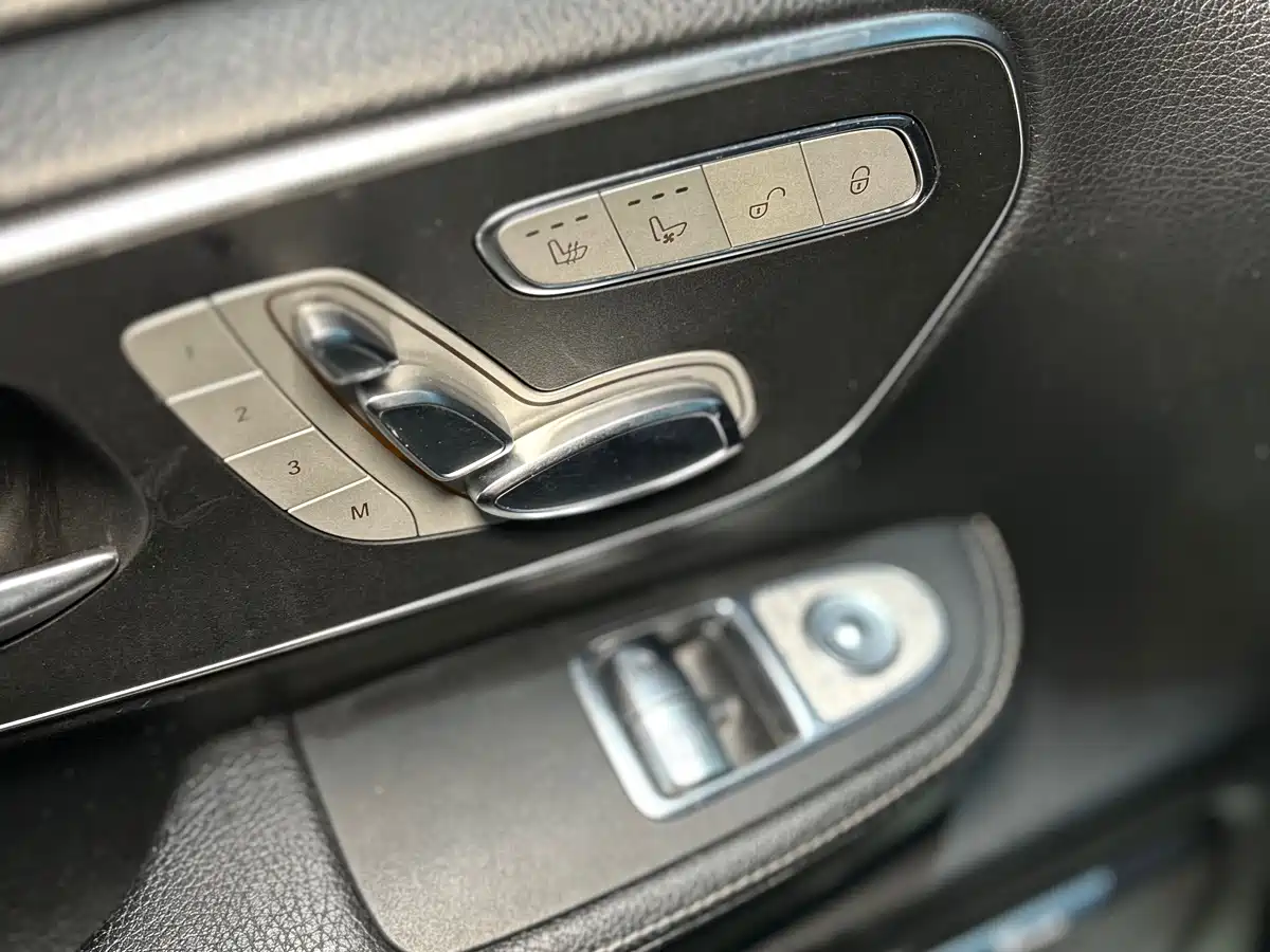 Mercedes-Benz V-Class 2018 V 260 Premium Edition China V фото 19