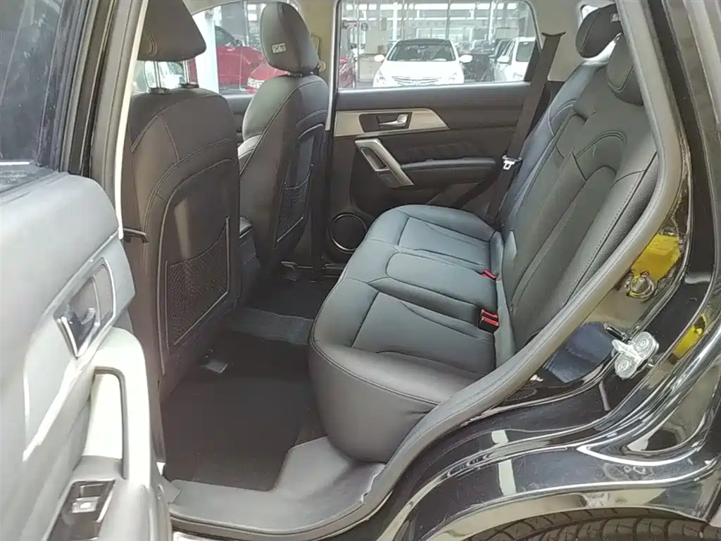Haval H2 2015 1.5T Automatic 2WD Elite Edition фото 17