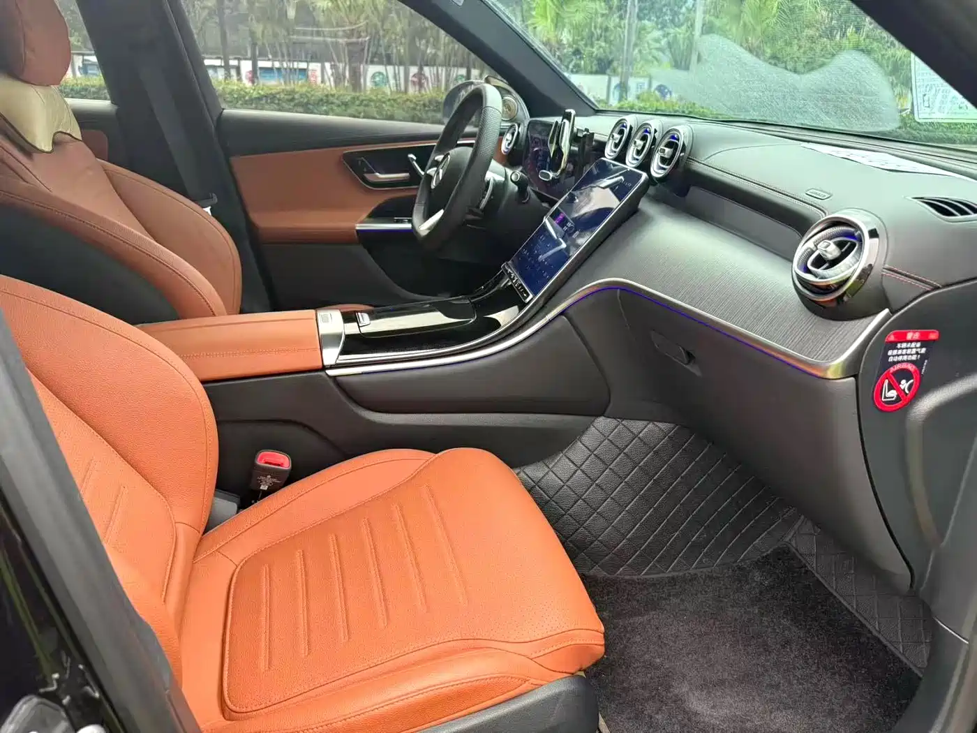 Mercedes-Benz GLC 2025 Model Year GLC 260 L 4MATIC Luxury фото 9