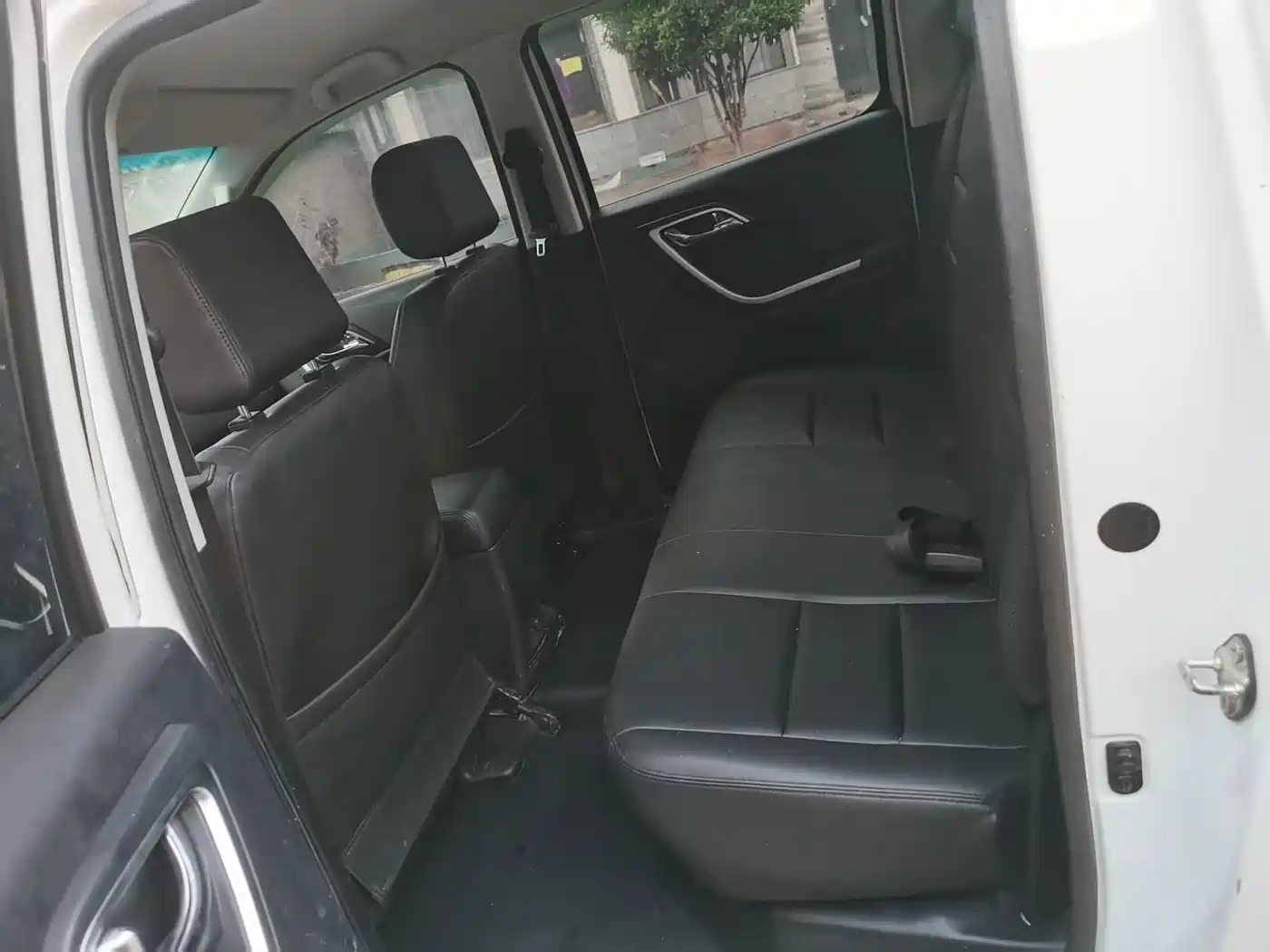 Jiangling Yuhu 5 2019 2018 2.4T Classic Diesel Manual 4WD Ultra Luxury Long Wheelbase JX4D24A5L