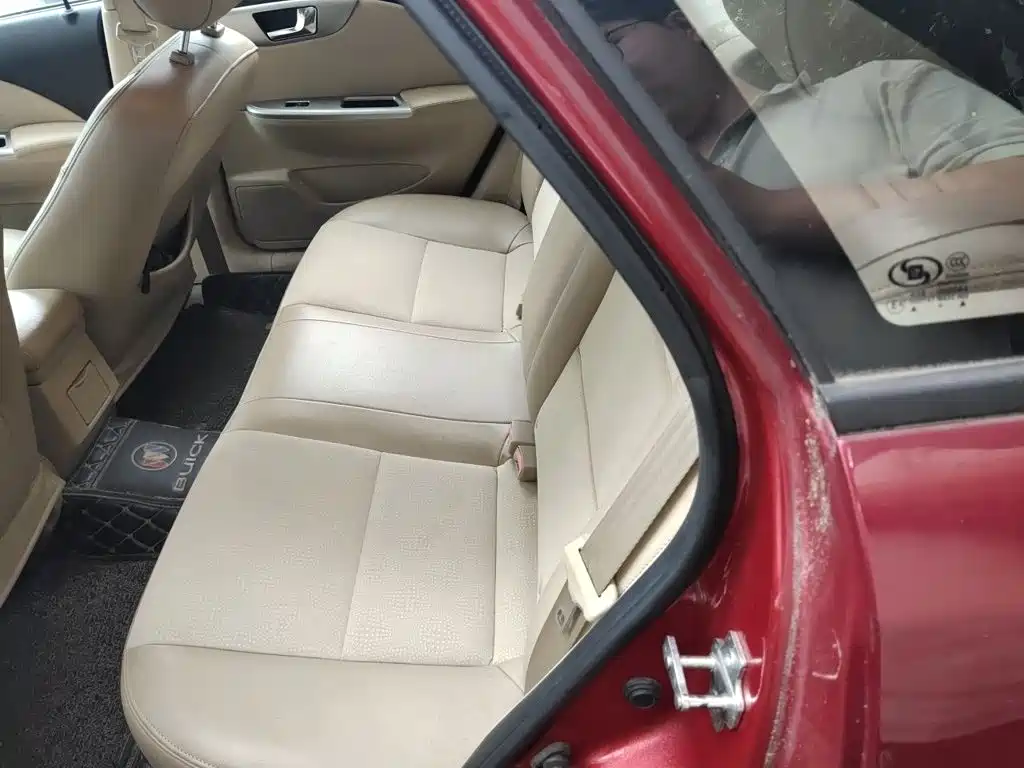 Фото 18 - Buick Excelle