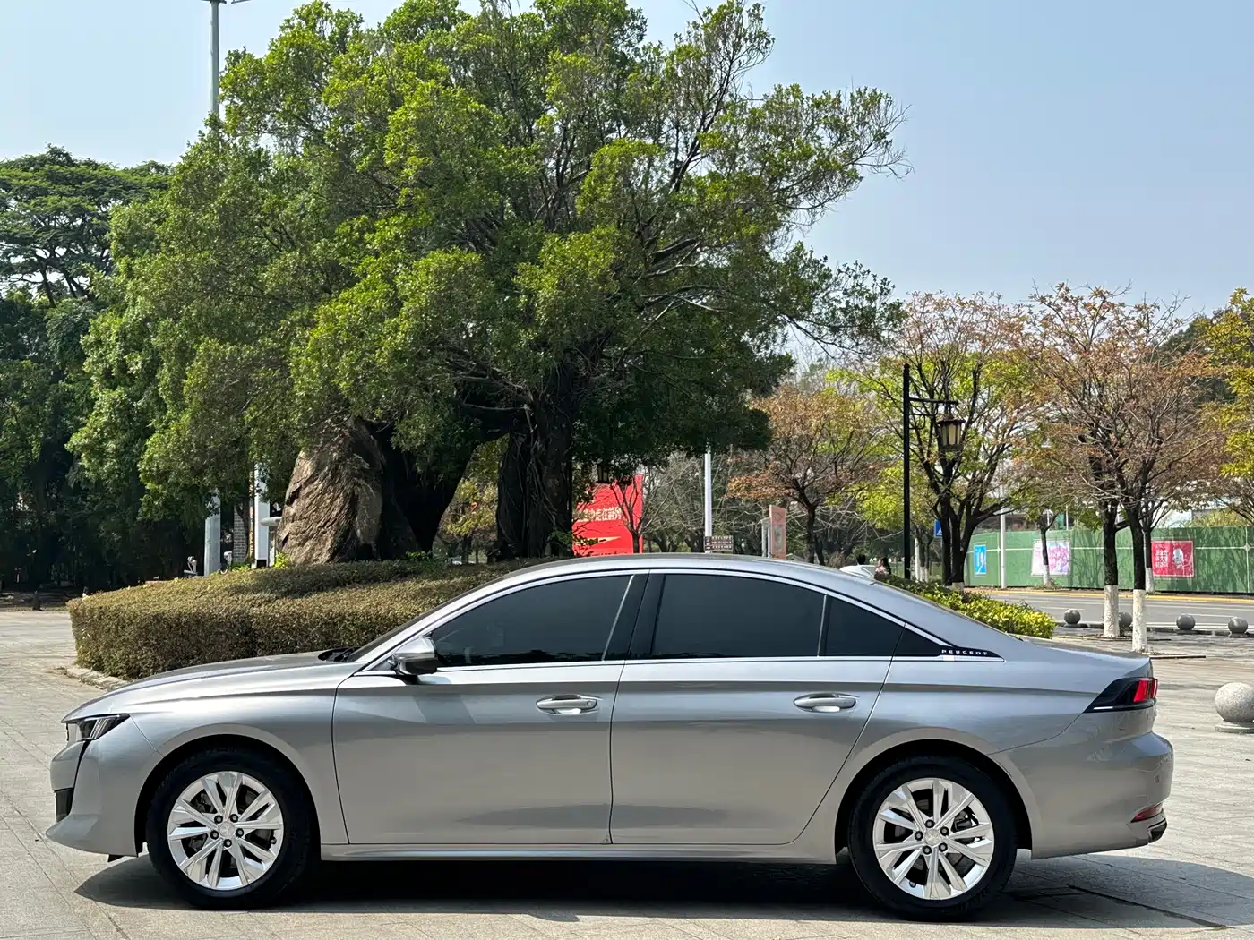 Peugeot 508 2022 508L 360THP PureTech Pioneer Edition фото 18