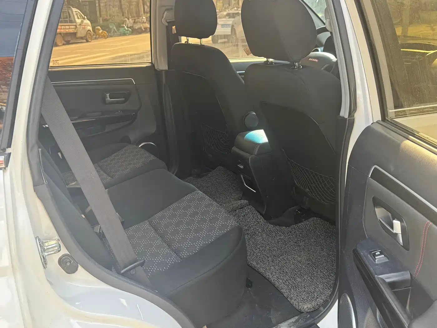 Haval H5 Classic 2015 2.0T Diesel Manual 2WD Aspiring фото 6