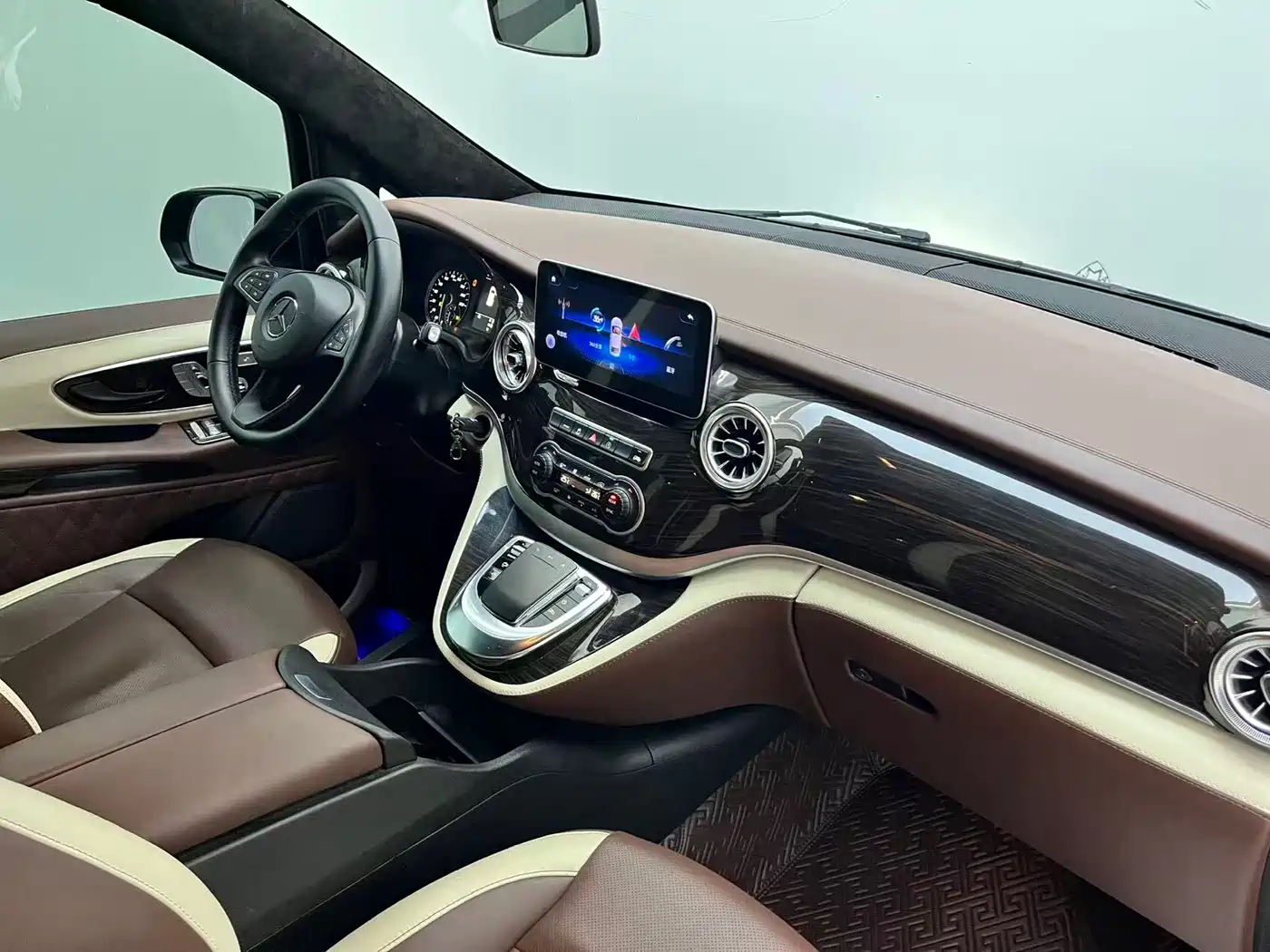Mercedes-Benz Vito 2021 2.0T Elite 7-Seater фото 17