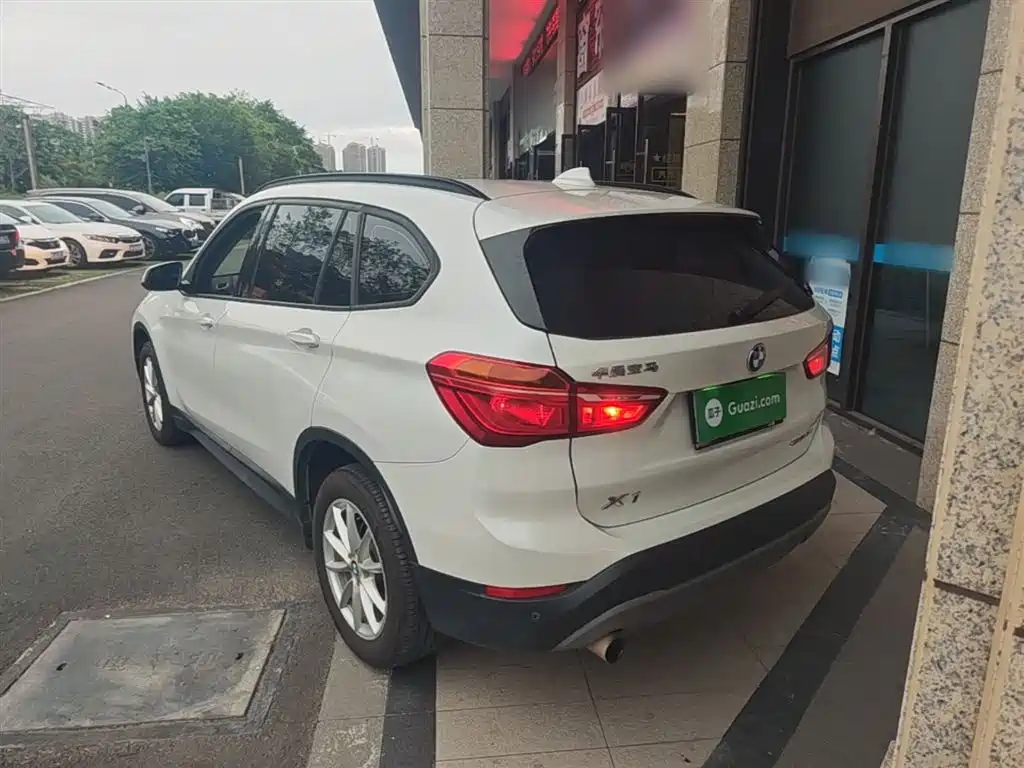 BMW X1 2019 sDrive18Li Fashion Model фото 5