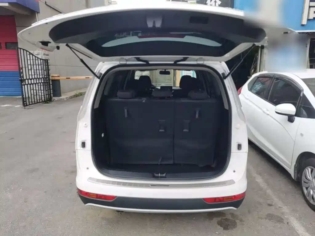 Baojun 730 2021 2021 1.5L Manual Fashion 7-Seater