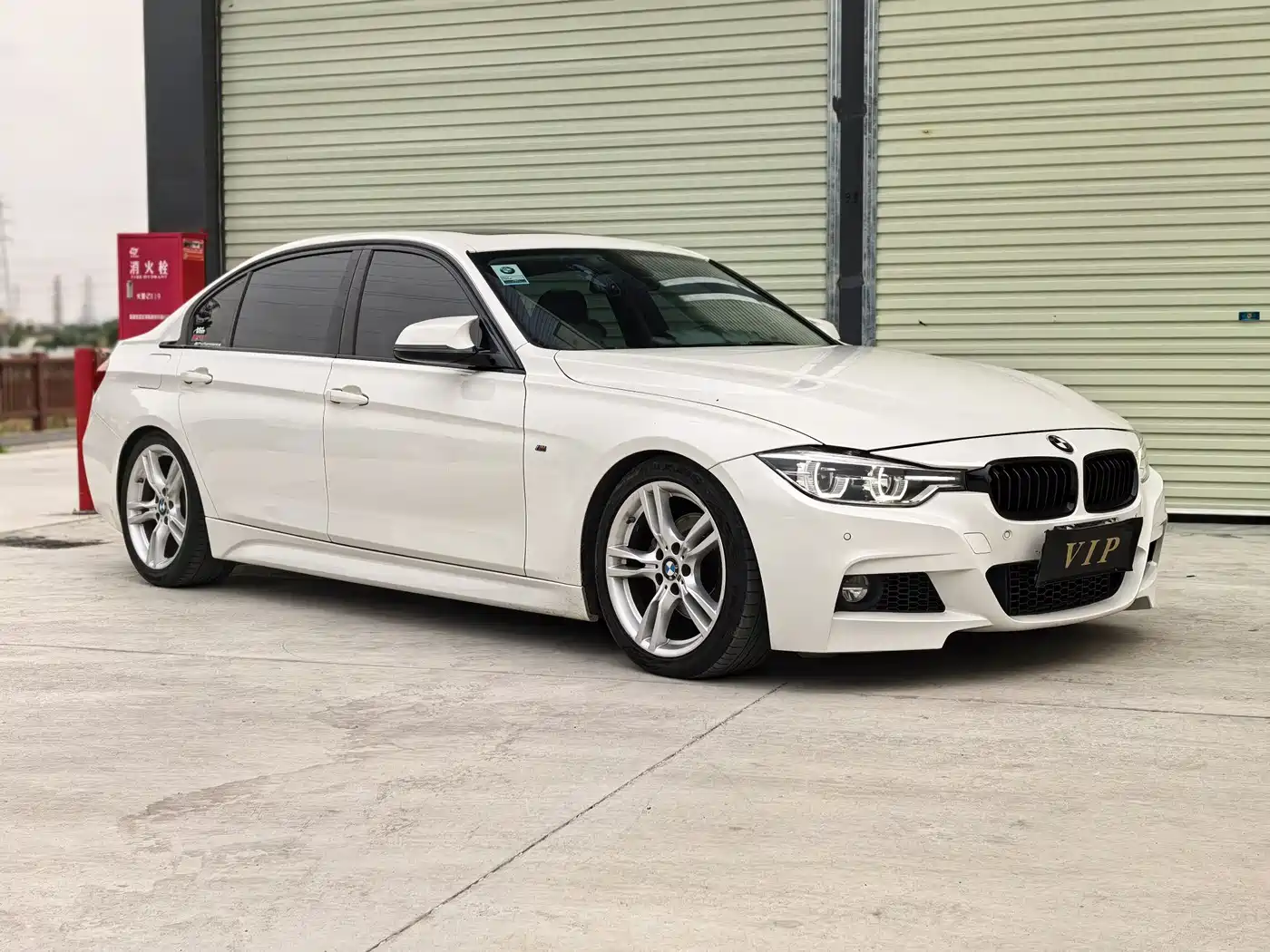 BMW 3 Series 2017 320Li M Sport фото 3