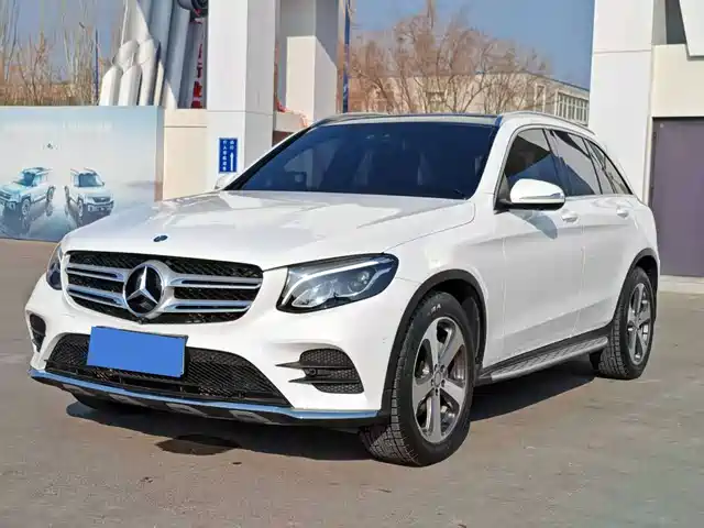 MERCEDES-BENZ GLC