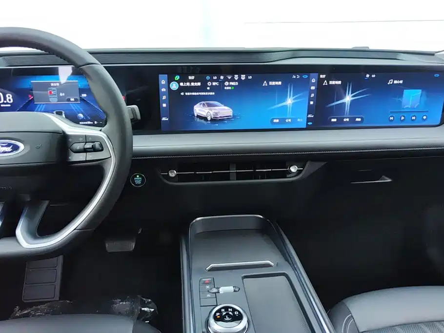 Ford Mondeo 2025 2025 1.5T EcoBoost Luxury